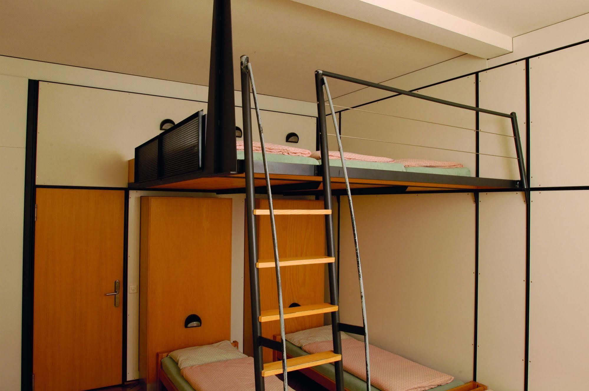 Solothurn Youth Hostel Luaran gambar