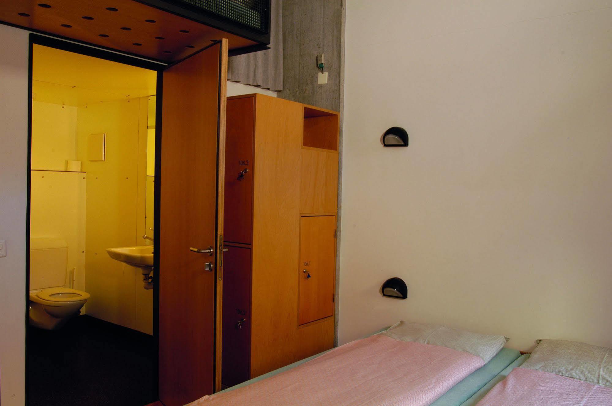 Solothurn Youth Hostel Luaran gambar